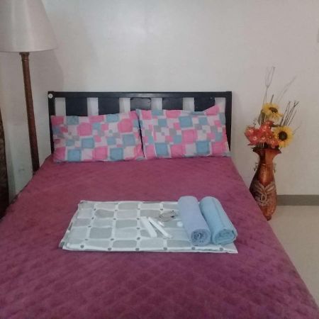 Ekonumi Rooms At Moonwalk Paranaque Paranaque City Dış mekan fotoğraf