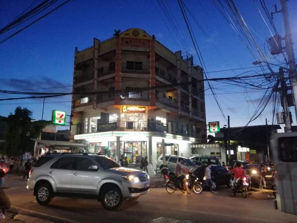 Ekonumi Rooms At Moonwalk Paranaque Paranaque City Dış mekan fotoğraf