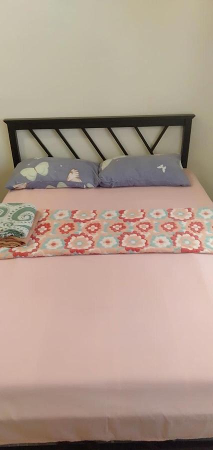 Ekonumi Rooms At Moonwalk Paranaque Paranaque City Dış mekan fotoğraf
