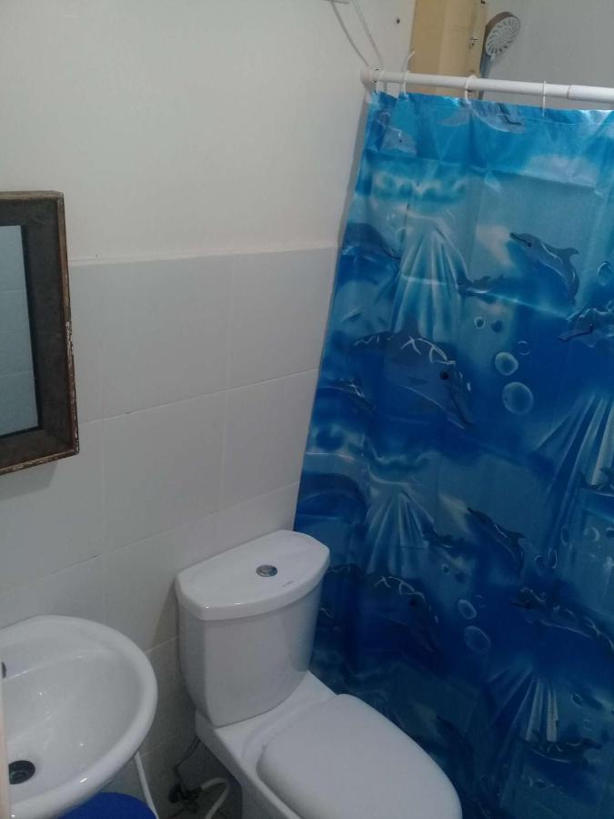 Ekonumi Rooms At Moonwalk Paranaque Paranaque City Dış mekan fotoğraf
