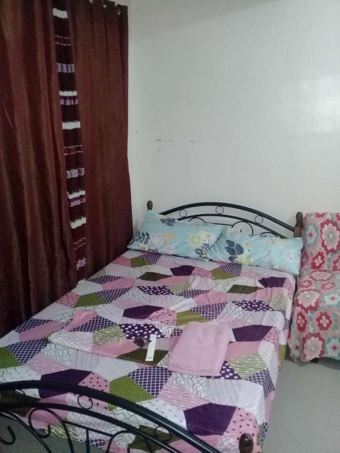 Ekonumi Rooms At Moonwalk Paranaque Paranaque City Dış mekan fotoğraf