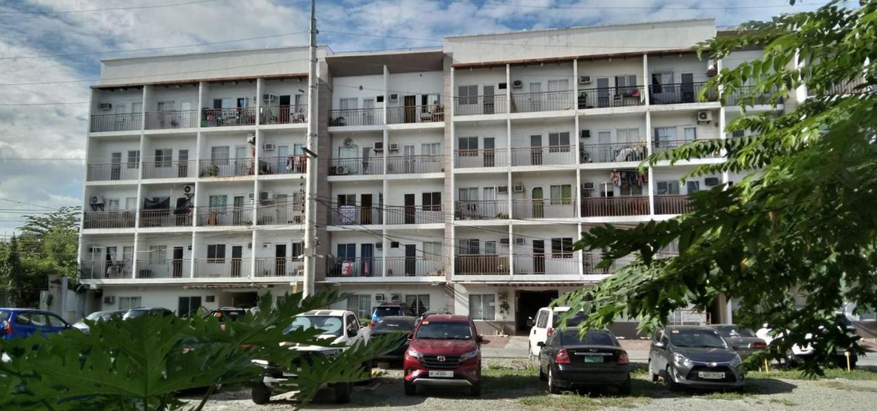 Ekonumi Rooms At Moonwalk Paranaque Paranaque City Dış mekan fotoğraf
